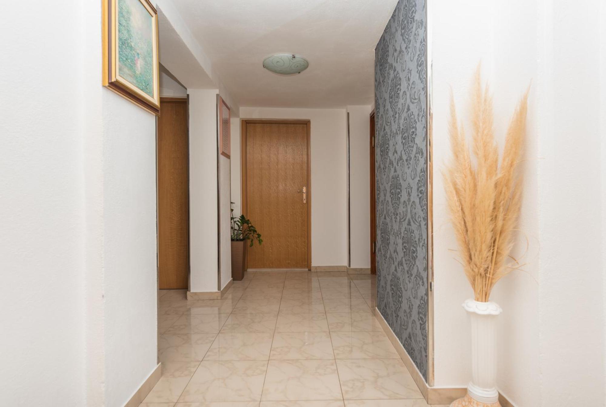 Apartman Filipovic Makarska Bagian luar foto