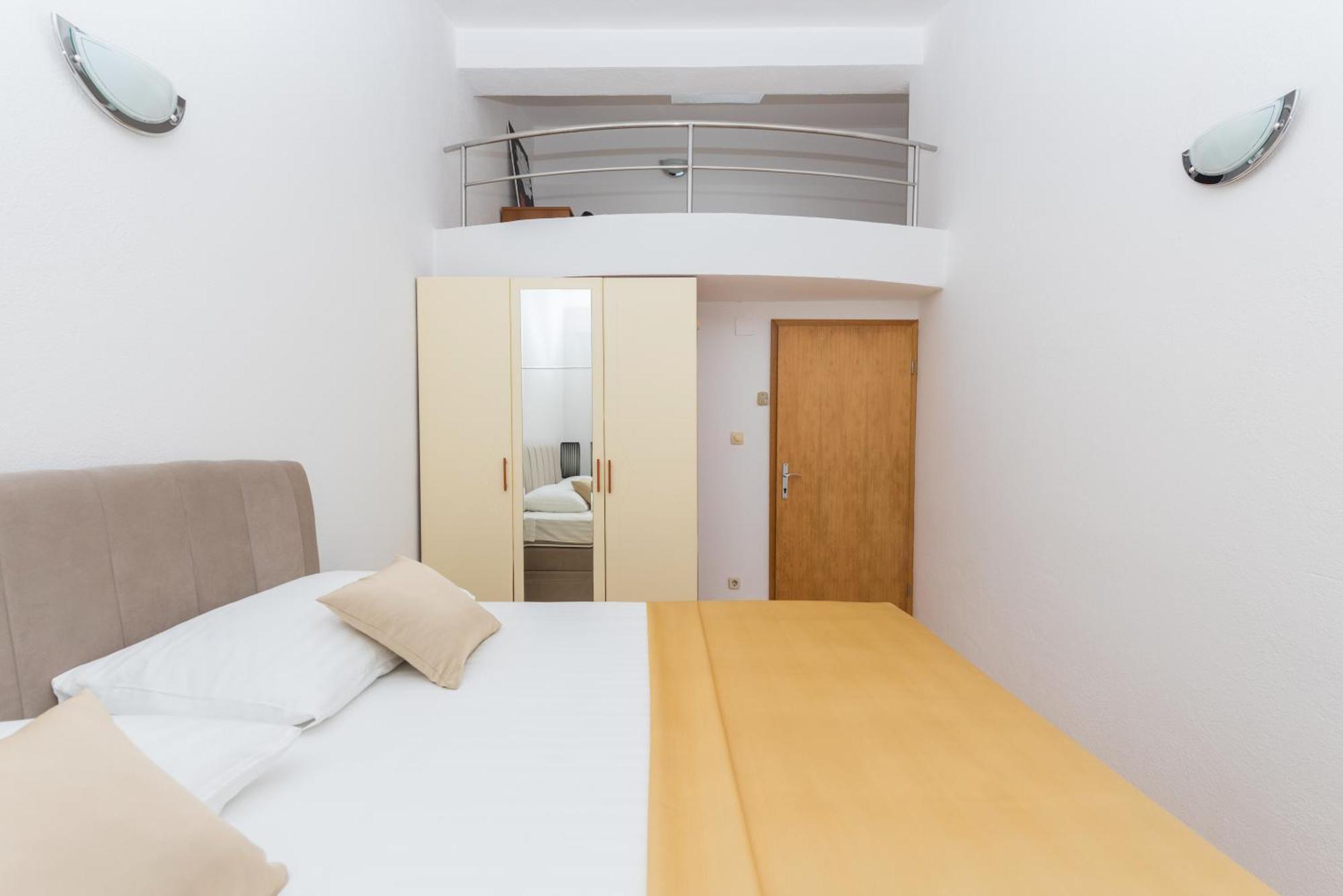Apartman Filipovic Makarska Bagian luar foto
